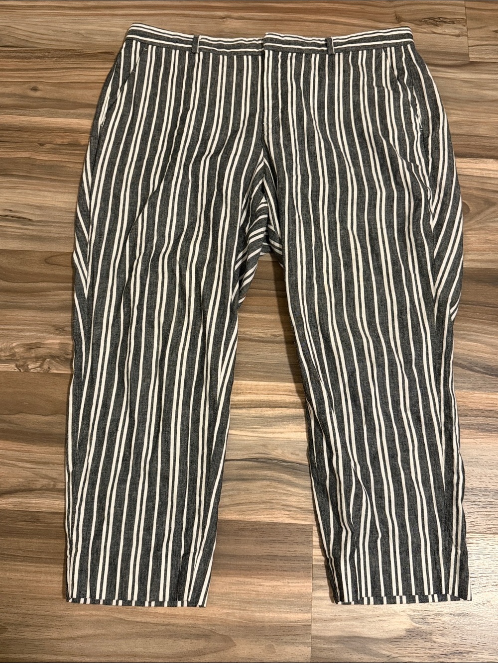 Banana Republic Avery Pants Linen Blend Womens Sz. 16P Crop Black White Striped